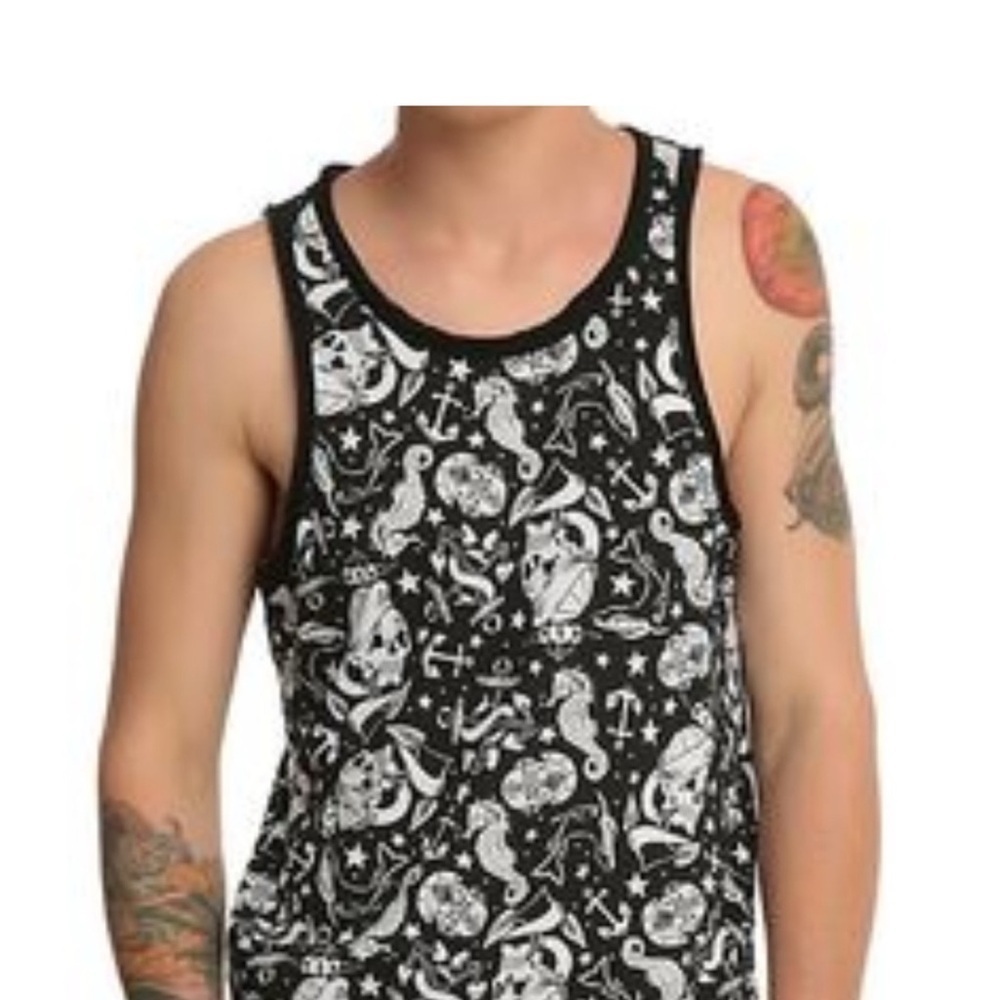 Hot Topic Black and White Graphic Tank Top XS - Picture 1 of 4